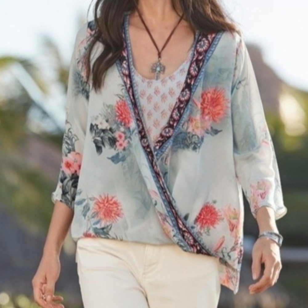 Feathers by Tolani Floral Cupro Wrap Blouse Top Size XL - Picture 11 of 11